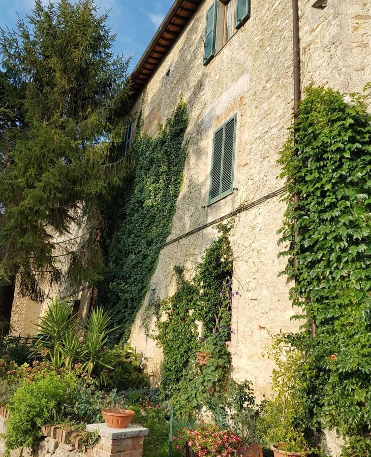 La Dimora Nel Castello Villa Колеваленца Екстериор снимка