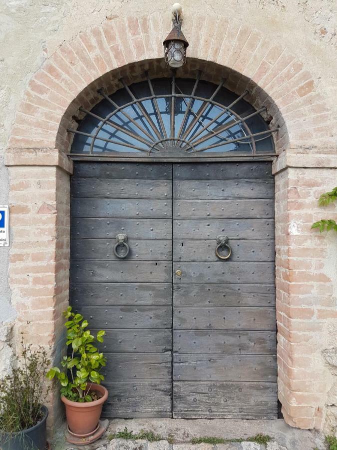 La Dimora Nel Castello Villa Колеваленца Екстериор снимка